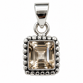 Champagne Scapolite Pendant